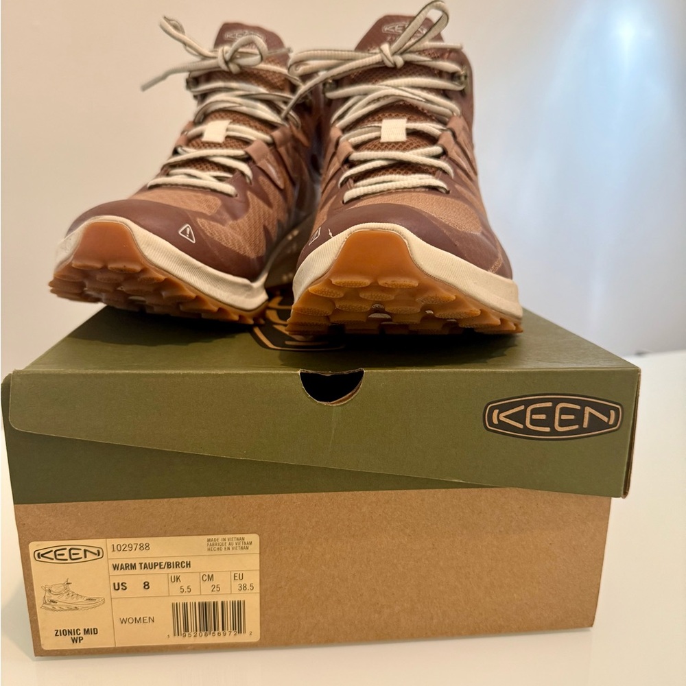KEEN Women’s Zionic Mid Waterproof Hiking Boots